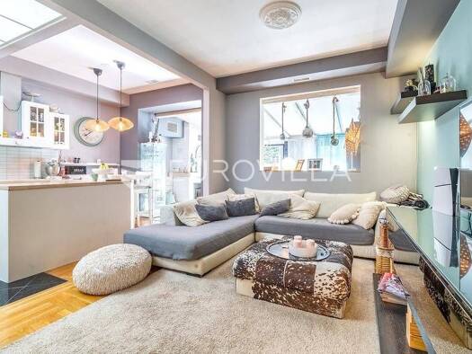 Haus zum Kauf 370.000 € 3 Zimmer 145 m² Sjever Zaprešić