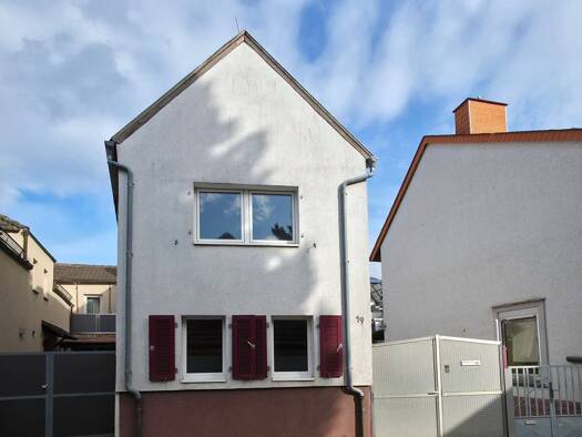 Einfamilienhaus zur Miete 1.650 € 6,5 Zimmer 140 m² 210 m² Grundstück Weisenheim am Sand 67256