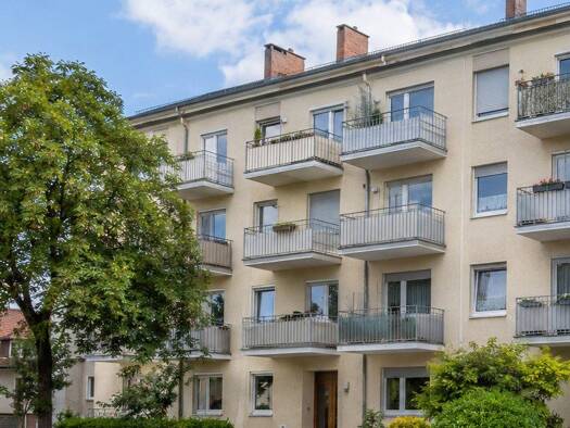 Mehrfamilienhaus zum Kauf provisionsfrei 1.750.000 € 28 Zimmer 732 m² 530 m² Grundstück Zellerau Würzburg 97082