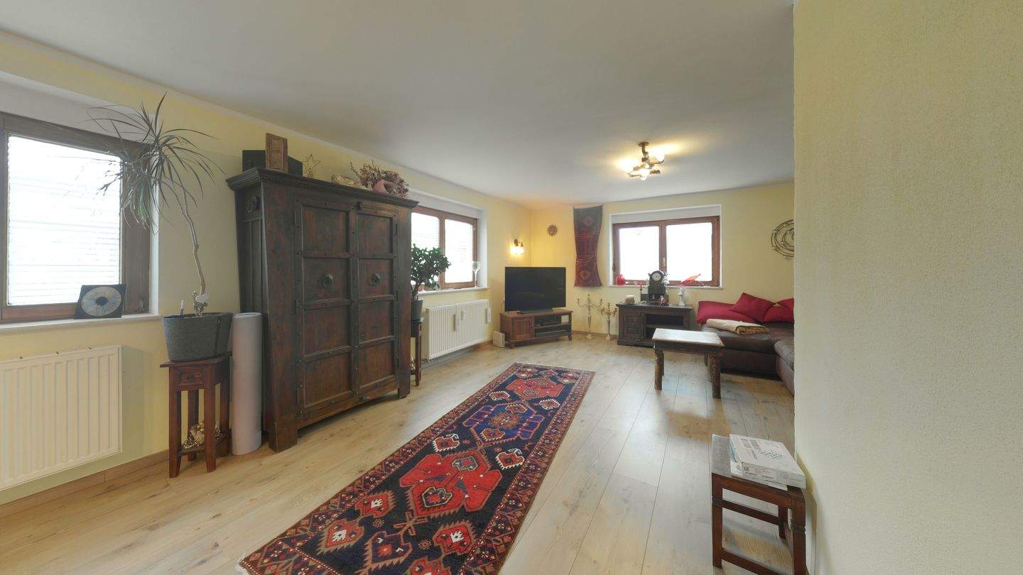 Immobilie in Gengenbach - Zweifamilienhaus mit Gewerbeeinheit in begehrter Lage von Gengenbach - Bild 4