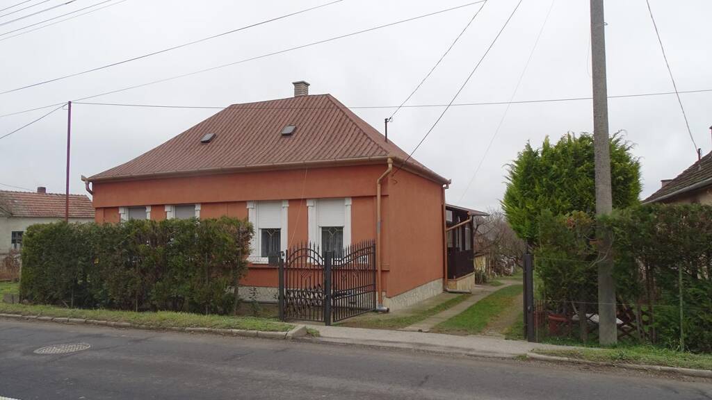 Haus zum Kauf 125.000 € 3 Zimmer 85 m² 5.400 m² Grundstück Komitat Zala