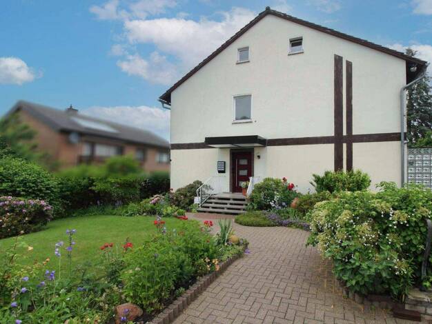 Mehrfamilienhaus zum Kauf 399.000 € 11 Zimmer 313,7 m² 1.028,3 m² Grundstück Derneburg Holle 31188