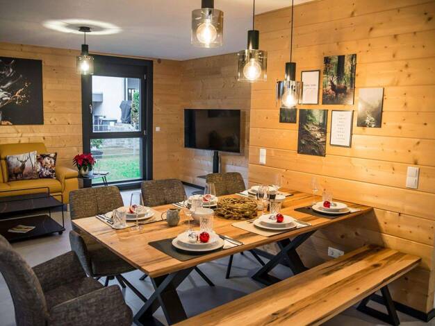 Hotel zum Kauf provisionsfrei 1.200.000 € 8 Zimmer 211,9 m² Gastrofläche 431 m² Grundstück Windschläg Offenburg 77652