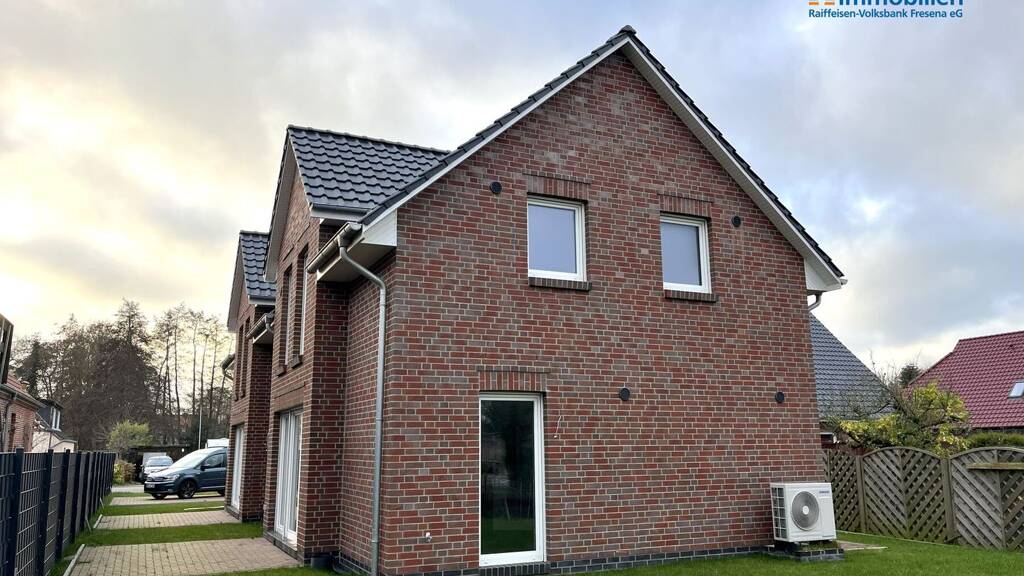 Doppelhaushälfte zum Kauf - Erstbezug 345.000 € 3 Zimmer 89 m² 602 m² Grundstück Norden 26506