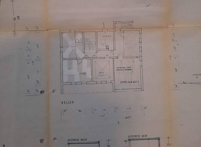 Haus zum Kauf 1.080.000 € 314,7 m² 900 m² Grundstück Reinhausen Regensburg 93059