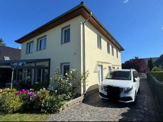 Einfamilienhaus zum Kauf 495.000 € 7 Zimmer 210 m² 847 m² Grundstück frei ab sofort Göttlin Rathenow 14712