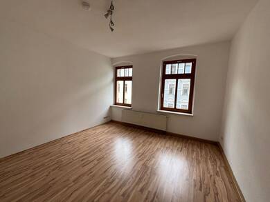 Wohnung zur Miete 239 € 1 Zimmer 31,9 m² frei ab sofort Pforten Gera 07545