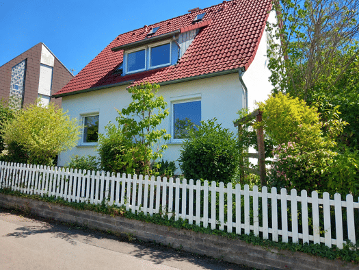 Einfamilienhaus zur Miete 2.190 € 4 Zimmer 98 m² 505 m² Grundstück frei ab 01.10.2026 Am Alten Berg 4 Owen 73277