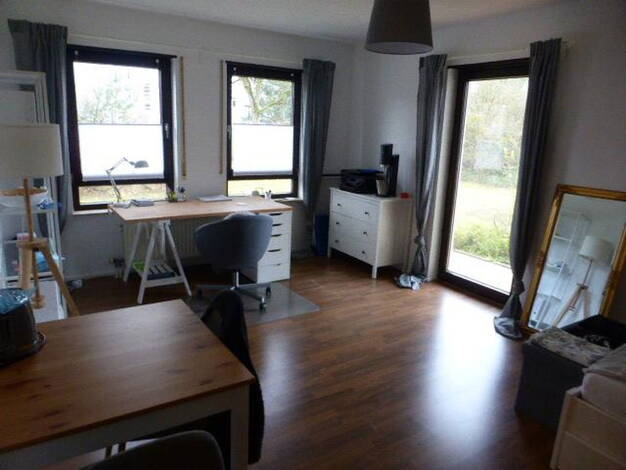 Wohnung zur Miete 350 € 1 Zimmer 30 m² EG frei ab sofort Kurt Schumacher Str. 66 Uniwohnstadt - Süd Bez. 1 Kaiserslautern 67663