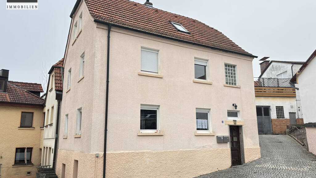 Mehrfamilienhaus zum Kauf 229.000 € 6 Zimmer 138 m² 96 m² Grundstück frei ab sofort Stadtsteinach 95346