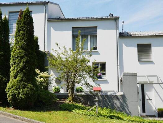 Reihenmittelhaus zum Kauf 398.000 € 3,5 Zimmer 117,9 m² 171,3 m² Grundstück Wiechs Schopfheim 79650