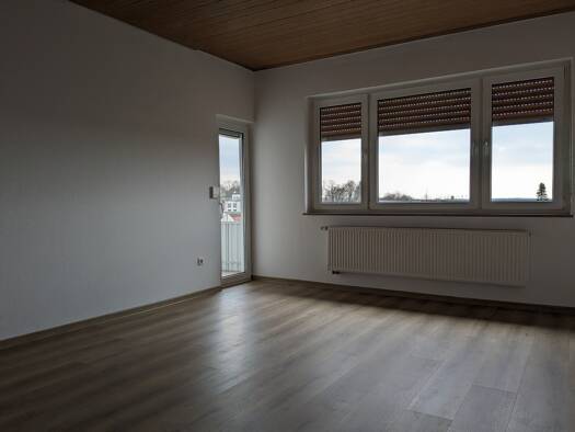 Wohnung zur Miete 700 € 3 Zimmer 77 m² 1. Geschoss frei ab sofort Schopperstraße Innenstadt Schweinfurt 97421