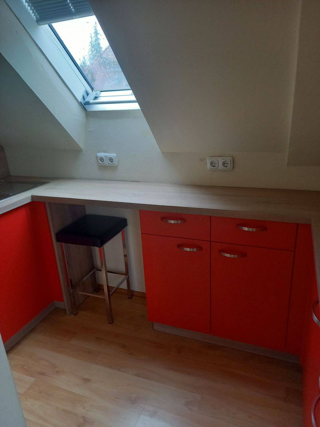 2 Zimmer Single Dachgeschoß Wohnung teilmöbliert in Jugendstilvilla in Behringersdorf – Schwaig bei Nürnberg – Vorschaubild 7