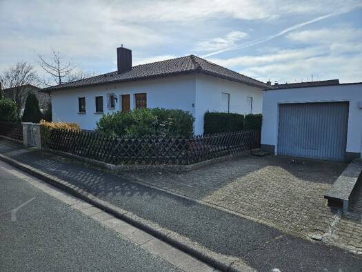 Einfamilienhaus zum Kauf provisionsfrei 610.000 € 5 Zimmer 126 m² 890 m² Grundstück Zeckern Hemhofen 91334