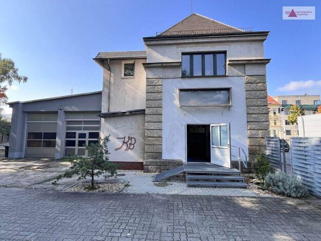 Haus zum Kauf 375.000 € 10 Zimmer 1.060 m² Grundstück frei ab sofort Schedewitz Zwickau / Schedewitz 08056