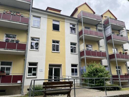 Wohnung zur Miete 467 € 2 Zimmer 75,6 m² 2. Geschoss Am Michaelisholz 14 Naumburg 06618