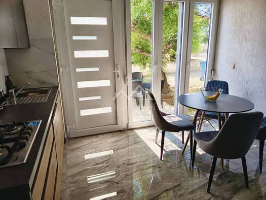 Wohnung zum Kauf 210.000 € 3 Zimmer 58 m² Geschoss EG/1 Vir Vir 23234