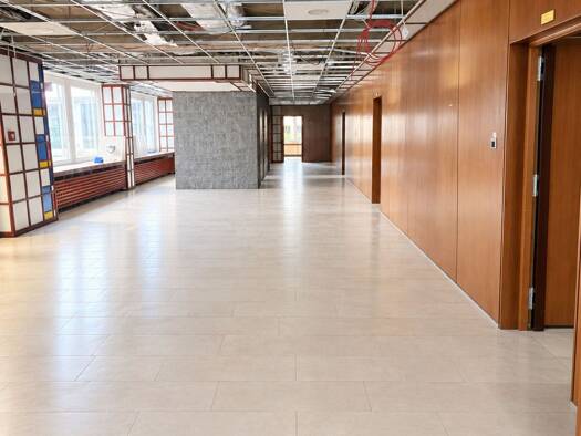 Bürofläche zur Miete provisionsfrei 876 m² Bürofläche Friedrich-Ebert-Straße 1 Elberfeld Wuppertal 42103