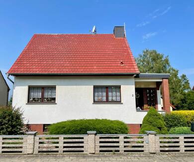 Haus zum Kauf 390.000 € 4 Zimmer 122 m² 694 m² Grundstück frei ab sofort Jüterbog Jüterbog 14913