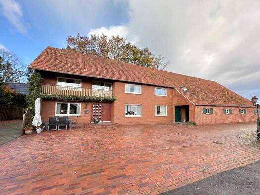 Haus zum Kauf 349.000 € 9 Zimmer 300 m² 1.695 m² Grundstück Haren 49733