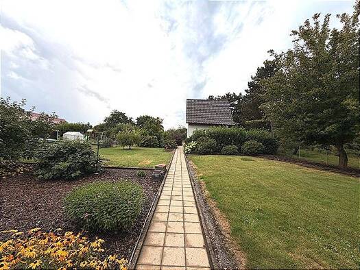 Mehrfamilienhaus zum Kauf als Kapitalanlage geeignet 589.000 € 15 Zimmer 300,5 m² 1.900 m² Grundstück Himmelsthür Hildesheim 31137