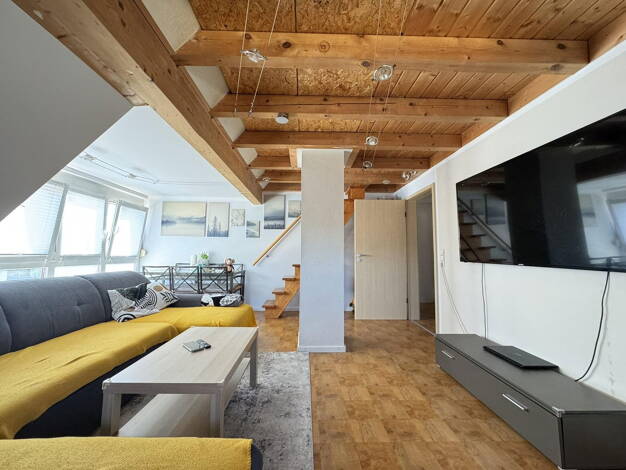 Wohnung zur Miete 750 € 2 Zimmer 80 m² Dachgeschoss, 2. Geschoss Erligheim 74391