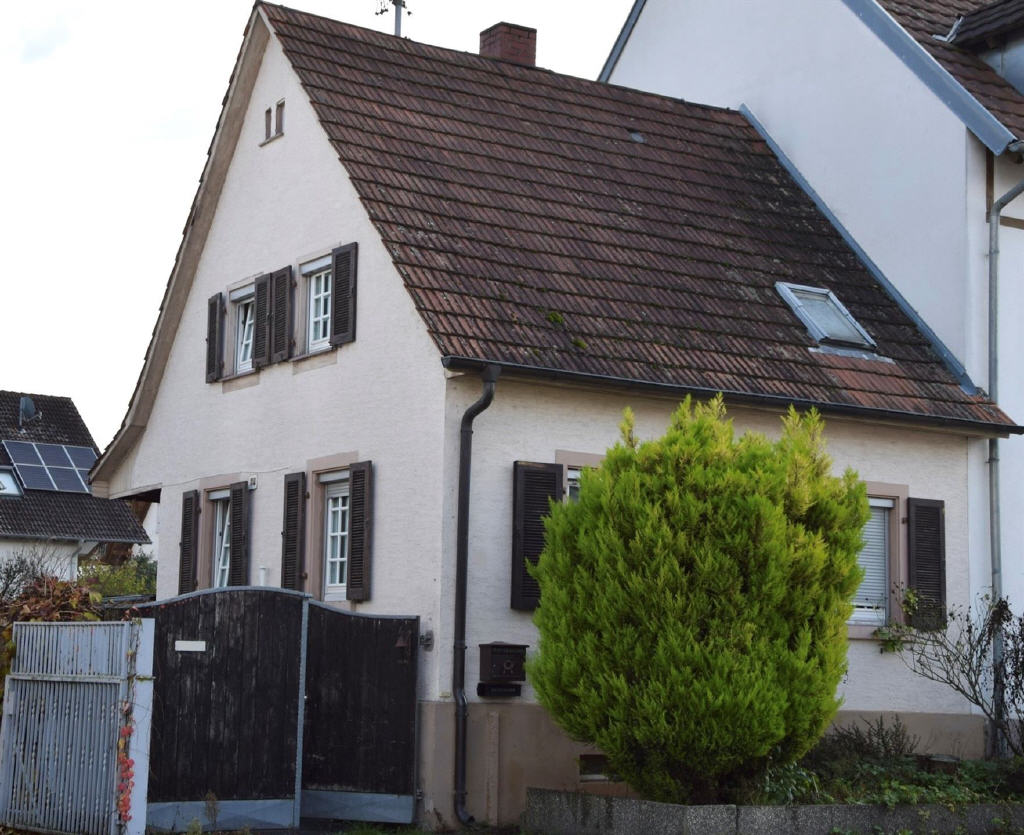 Doppelhaushälfte zum Kauf 230.000 € 3 Zimmer 77,5 m²<br/>Wohnfläche 432 m²<br/>Grundstück Ihringen Ihringen 79241