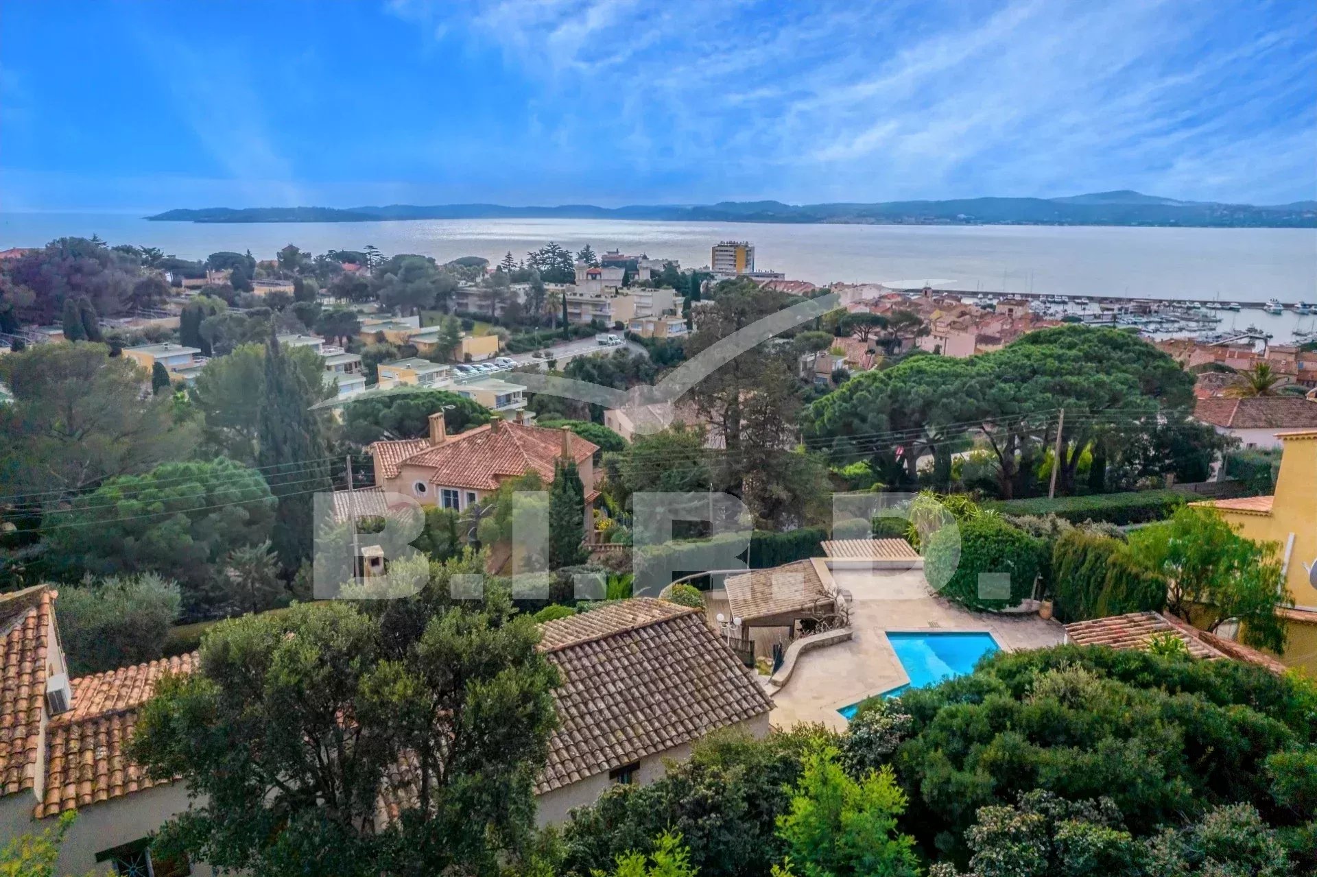 Villa zum Kauf provisionsfrei 2.200.000 € 6 Zimmer 1.200 m²<br/>Grundstück Nartelle-Noyer-Bellevue-bd des Sardinaux Sainte-Maxime 83120