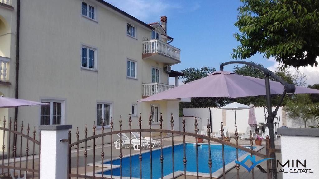 Haus zum Kauf 865.000 € 9 Zimmer 440 m²<br/>Wohnfläche 783 m²<br/>Grundstück Porec 52440