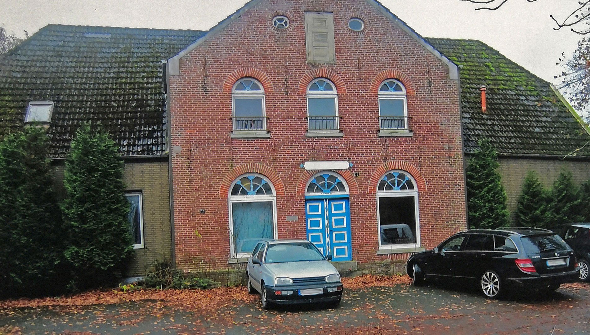 Mehrfamilienhaus zum Kauf provisionsfrei 180.000 € 10 Zimmer 258 m²<br/>Wohnfläche 867 m²<br/>Grundstück Waddewarden Wangerland 26434