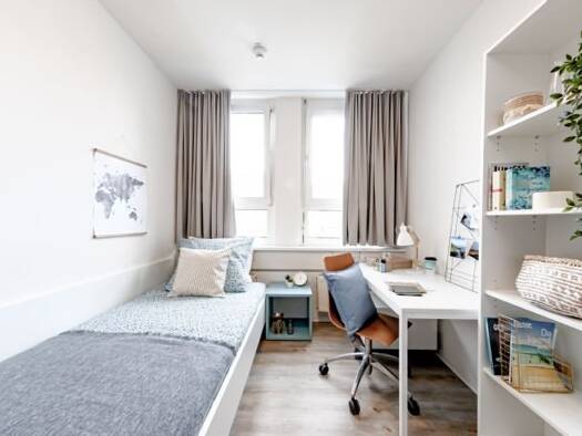 Studio zur Miete 349 € 1 Zimmer 14 m² frei ab sofort Nauheimerstraße 78-80 Bad Cannstatt Stuttgart 70372
