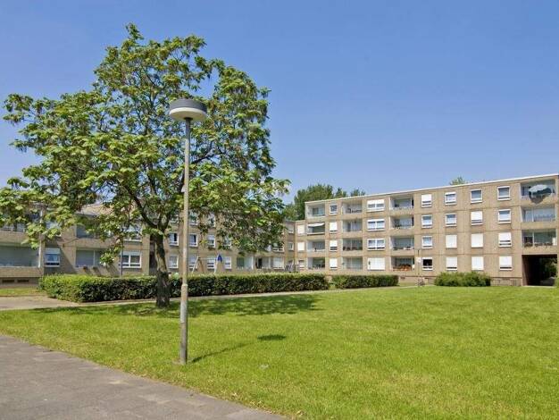 Wohnung zur Miete 977 € 4 Zimmer 93 m² 1. Geschoss frei ab 24.04.2026 Elbestraße 17 Norf Neuss 41469