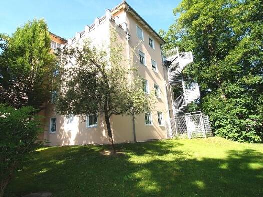Wohnung zur Miete 700 € 2 Zimmer 73,3 m² 3. Geschoss frei ab 01.09.2026 Straubing Straubing 94315