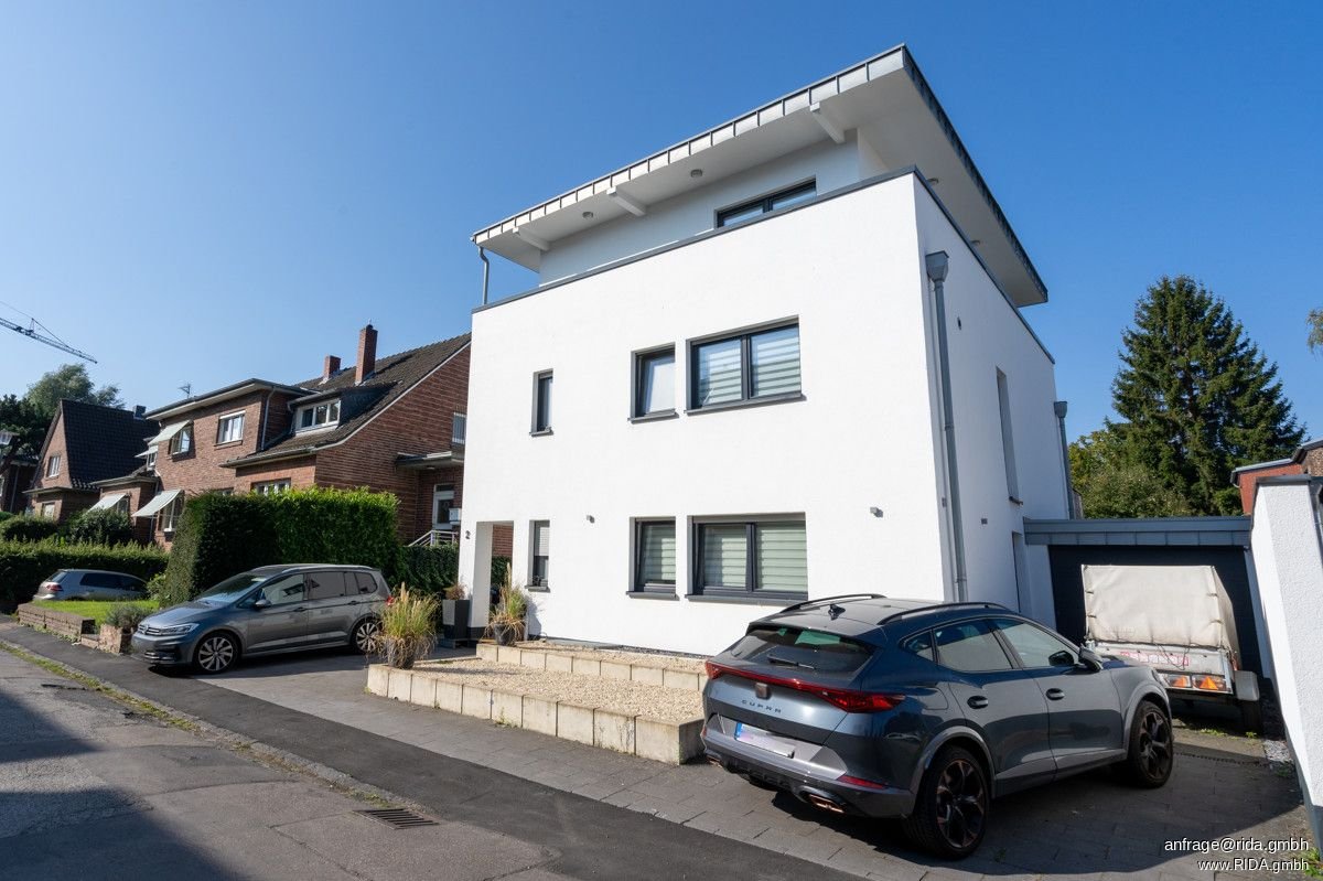 Mehrfamilienhaus zum Kauf 1.475.000 € 8 Zimmer 271,3 m²<br/>Wohnfläche 414 m²<br/>Grundstück Junkersdorf Köln / Junkersdorf 50858