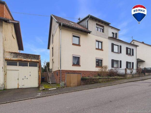 Doppelhaushälfte zum Kauf 275.000 € 9 Zimmer 179 m² 520 m² Grundstück Keuchingen Mettlach 66693