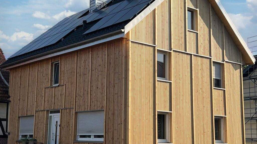 Einfamilienhaus zum Kauf provisionsfrei 370.000 € 5 Zimmer 150 m² 1.300 m² Grundstück Hauptstr. 56 Breitenbach Breitenbach am Herzberg 36287