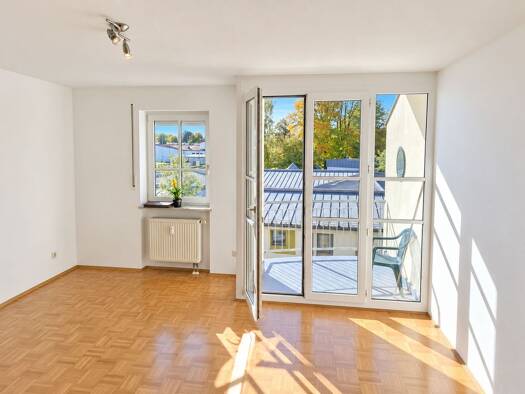 Wohnung zum Kauf 126.900 € 1 Zimmer 30 m² 2. Geschoss Traunreut Traunreut 83301