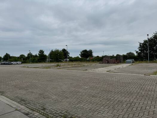 Gewerbegrundstück zur Miete 4.000 € 2.000 m² Grundstück Industriegebiet Greifswald 17489
