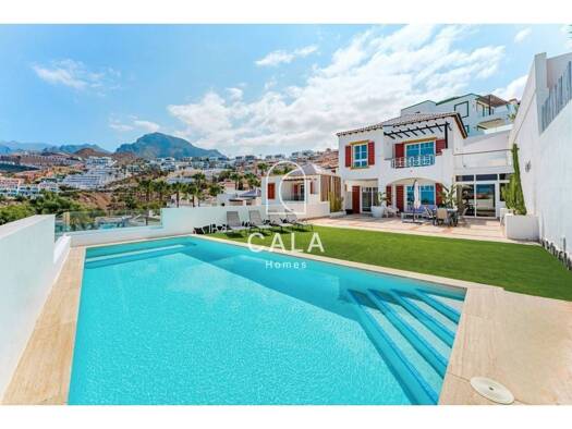 Villa zum Kauf 1.650.000 € 6 Zimmer 349 m² Adeje 38660