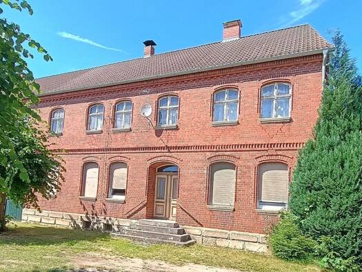 Haus zum Kauf provisionsfrei 130.000 € 7 Zimmer 160 m² 31.925 m² Grundstück frei ab sofort Packebusch Kalbe (Milde) 39624
