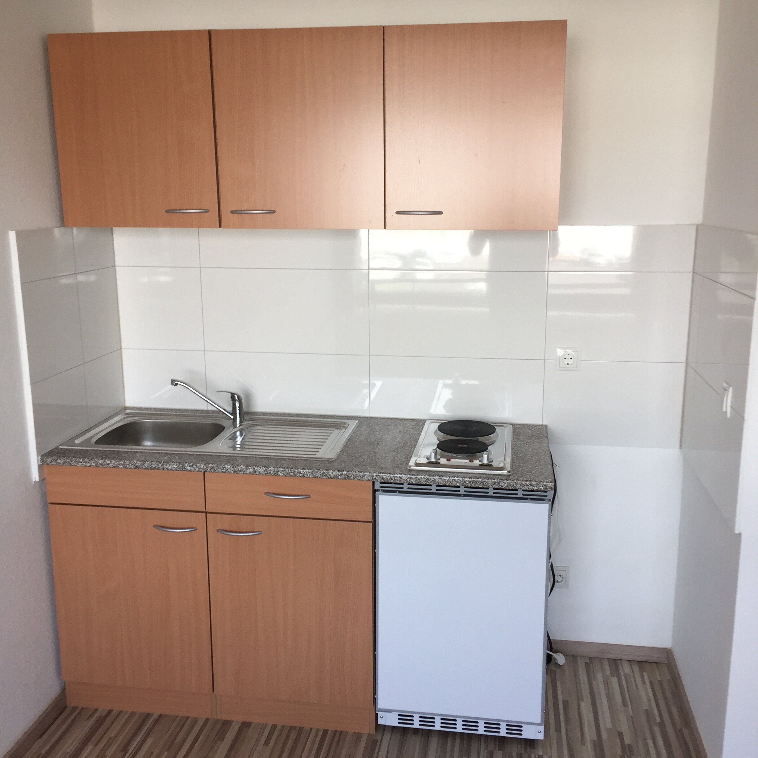 Wohnung zur Miete 360 € 1 Zimmer 26 m²<br/>Wohnfläche 1.<br/>Geschoss 15.10.2024<br/>Verfügbarkeit Almenhof Mannheim 68199