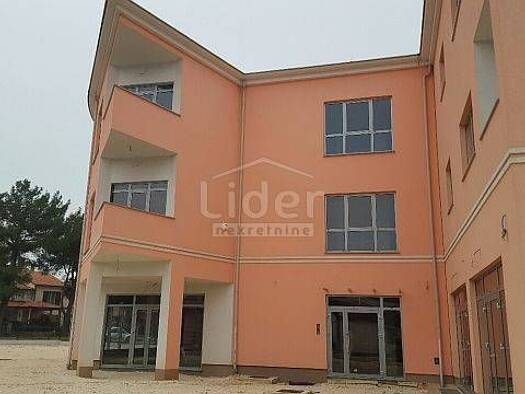 Haus zum Kauf 2.520.000 € 30 Zimmer 1.260 m² Rovinj Rovinj