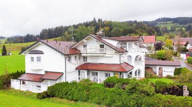 Mehrfamilienhaus zum Kauf 1.095.000 € 17,5 Zimmer 608 m² 921 m² Grundstück Weiler Weiler-Simmerberg 88171