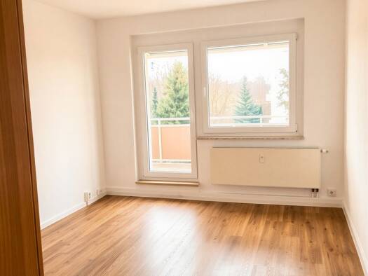 Wohnung zur Miete 400 € 3 Zimmer 59,5 m² 4. Geschoss frei ab sofort Bolzeschachtstraße 10 Helbra 06311