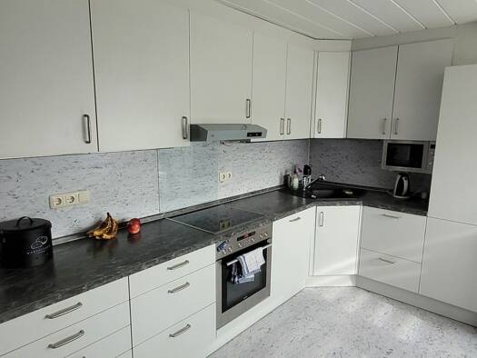 Wohnung zur Miete 1.325 € 4,5 Zimmer 94 m² Geschoss 2/3 frei ab sofort Katzwang Nürnberg 90455