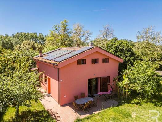 Villa zum Kauf 300.000 € 3 Zimmer 160 m² 750 m² Grundstück frei ab sofort Grosseto 58100