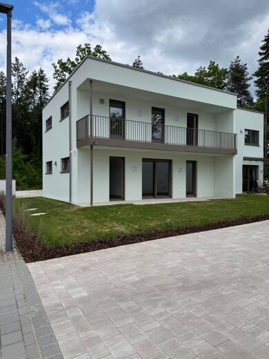 Haus zur Miete 1.355 € 3,5 Zimmer 109 m² 649 m² Grundstück Am Retzer Schübl 1 Steinberg Steinberg am See 92449