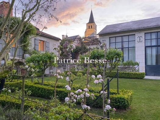 Reihenhaus zum Kauf 795.000 € 9 Zimmer 310 m² 1.185 m² Grundstück Richelieu 37120