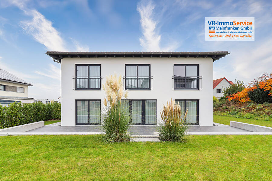 Einfamilienhaus zum Kauf 879.000 € 4 Zimmer 193,7 m²<br/>Wohnfläche 694 m²<br/>Grundstück Uffenheim Uffenheim 97215