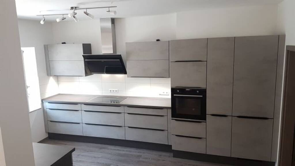 Wohnung zur Miete 769 € 5 Zimmer 110,5 m² EG Ritterstr. 4 Calbe Calbe (Saale) 39240